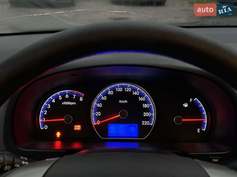 Седан Hyundai Elantra 2011 в Харькове фото 27 Седан Hyundai Elantra 2011 в Харькове