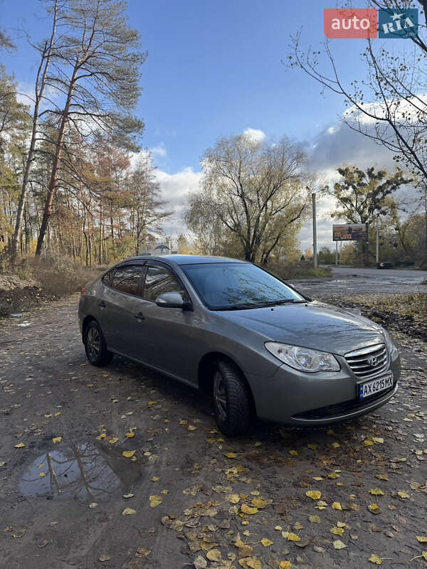 Седан Hyundai Elantra 2010 в Харкові фото 6 Седан Hyundai Elantra 2010 в Харкові