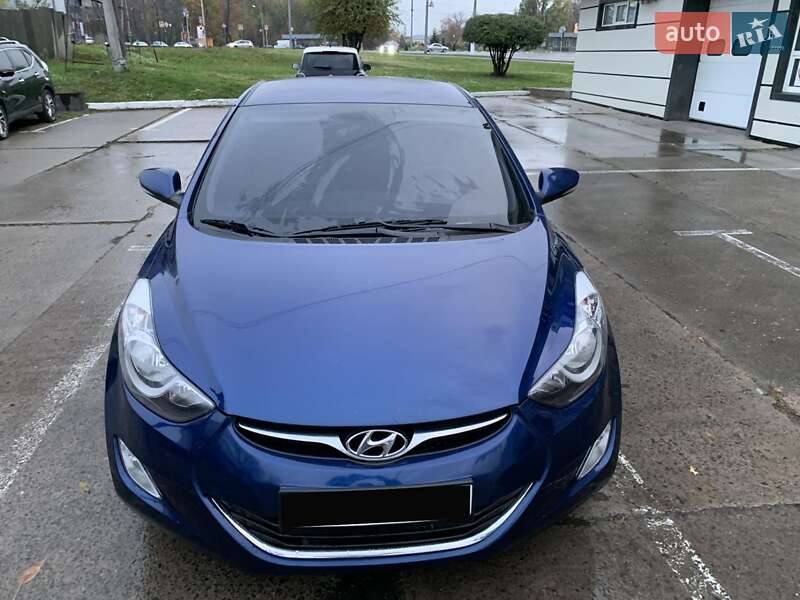 Седан Hyundai Elantra 2013 в Харькове фото 3 Седан Hyundai Elantra 2013 в Харькове