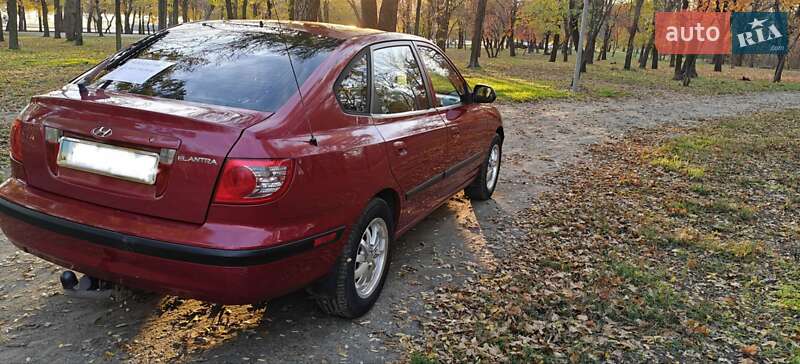 Хэтчбек Hyundai Elantra 2006 в Кривом Роге