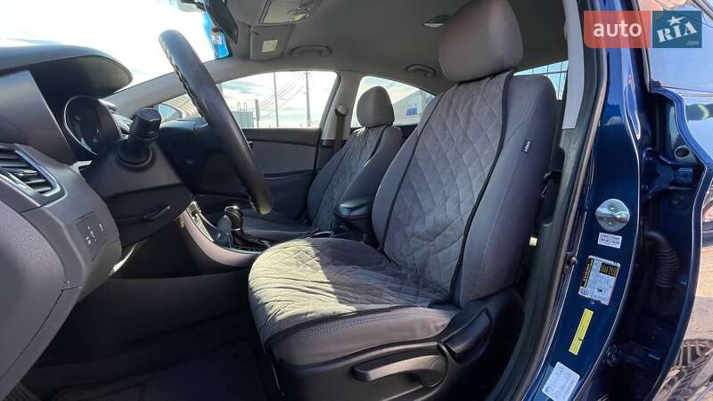 Седан Hyundai Elantra 2015 в Николаеве фото 26 Седан Hyundai Elantra 2015 в Николаеве