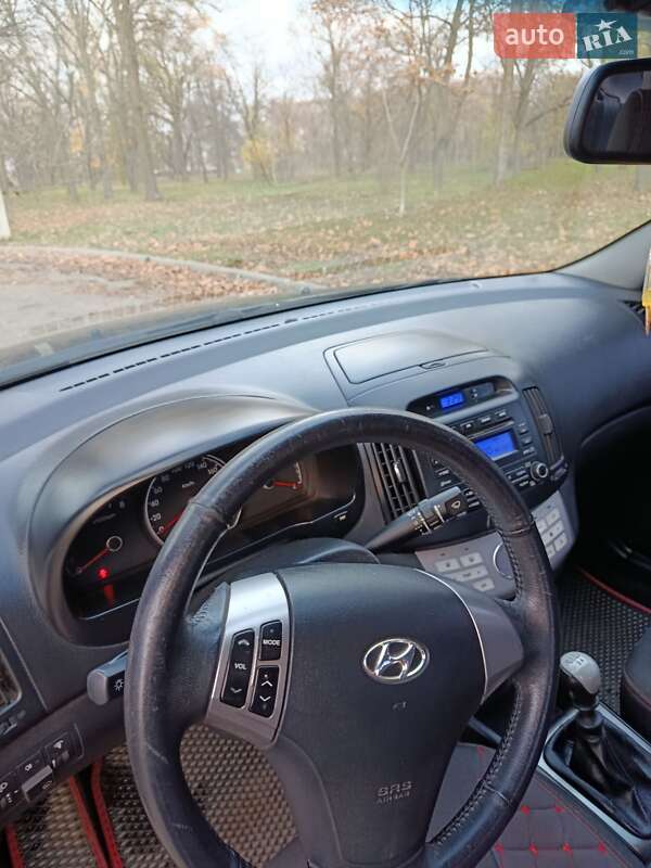 Седан Hyundai Elantra 2010 в Кропивницком фото 5 Седан Hyundai Elantra 2010 в Кропивницком