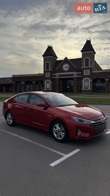 Седан Hyundai Elantra 2020 в Киеве