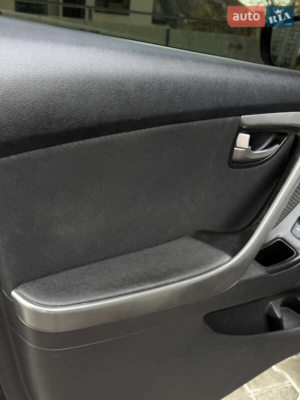 Седан Hyundai Elantra 2012 в Ужгороде фото 12 Седан Hyundai Elantra 2012 в Ужгороде