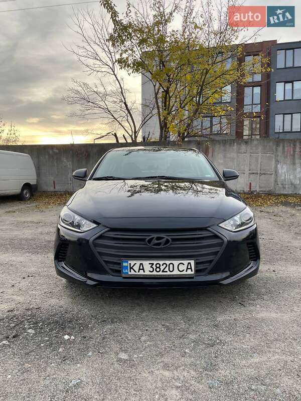 Седан Hyundai Elantra 2018 в Киеве фото Седан Hyundai Elantra 2018 в Киеве
