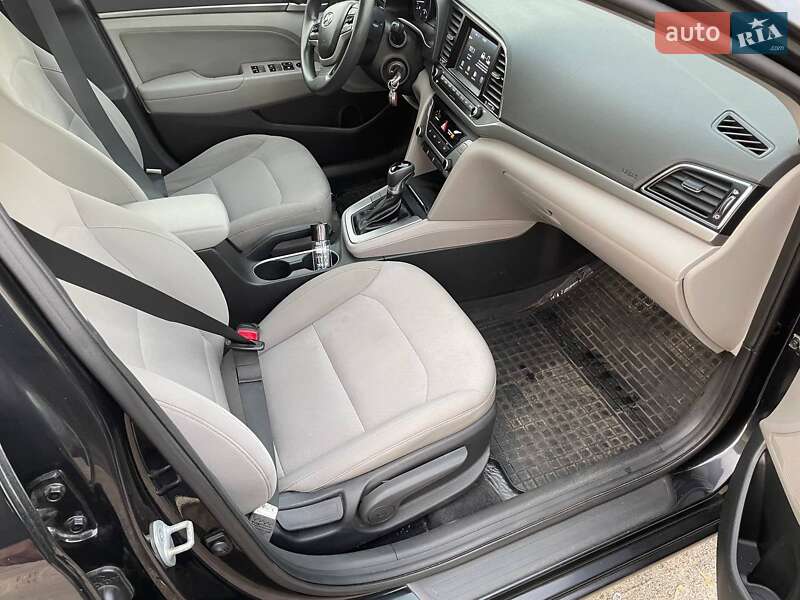 Седан Hyundai Elantra 2018 в Киеве фото 12 Седан Hyundai Elantra 2018 в Киеве