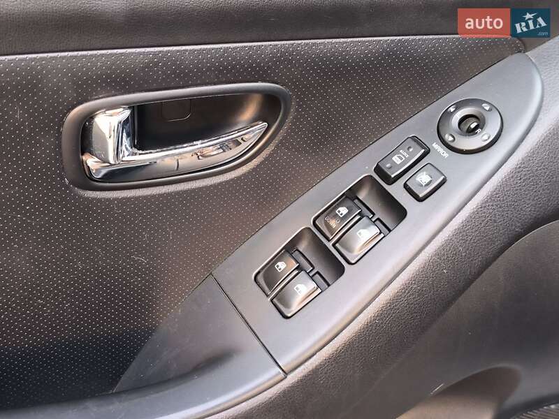 Седан Hyundai Elantra 2010 в Києві фото 23 Седан Hyundai Elantra 2010 в Києві