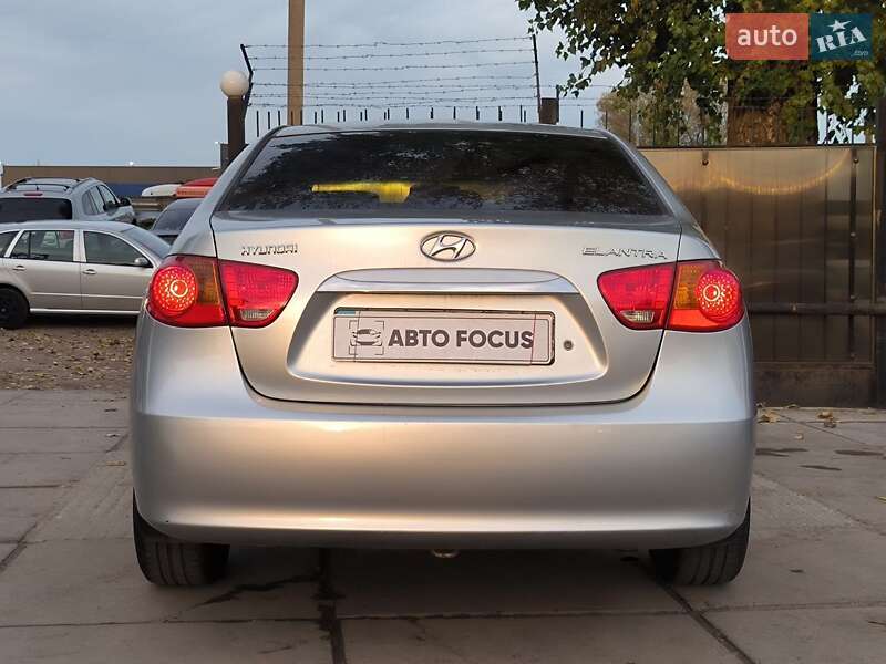 Седан Hyundai Elantra 2010 в Києві фото 6 Седан Hyundai Elantra 2010 в Києві