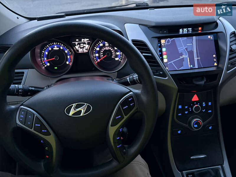 Седан Hyundai Elantra 2014 в Киеве фото 41 Седан Hyundai Elantra 2014 в Киеве