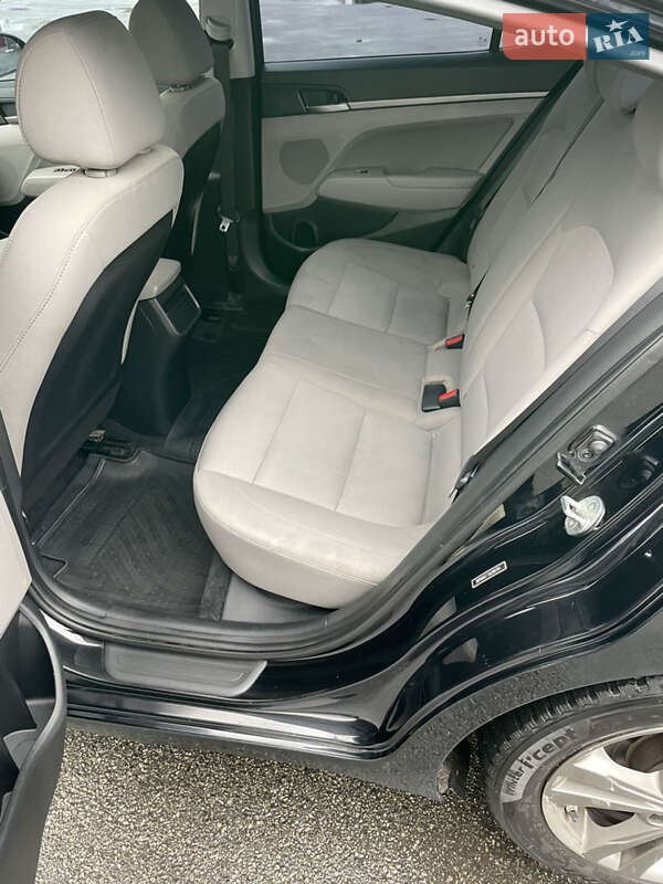 Седан Hyundai Elantra 2017 в Киеве фото 8 Седан Hyundai Elantra 2017 в Киеве