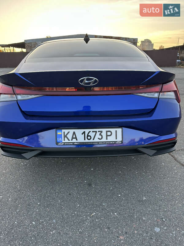 Седан Hyundai Elantra 2022 в Киеве