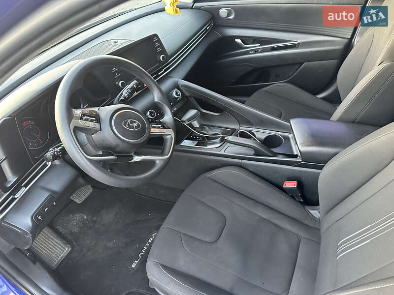 Седан Hyundai Elantra 2022 в Киеве