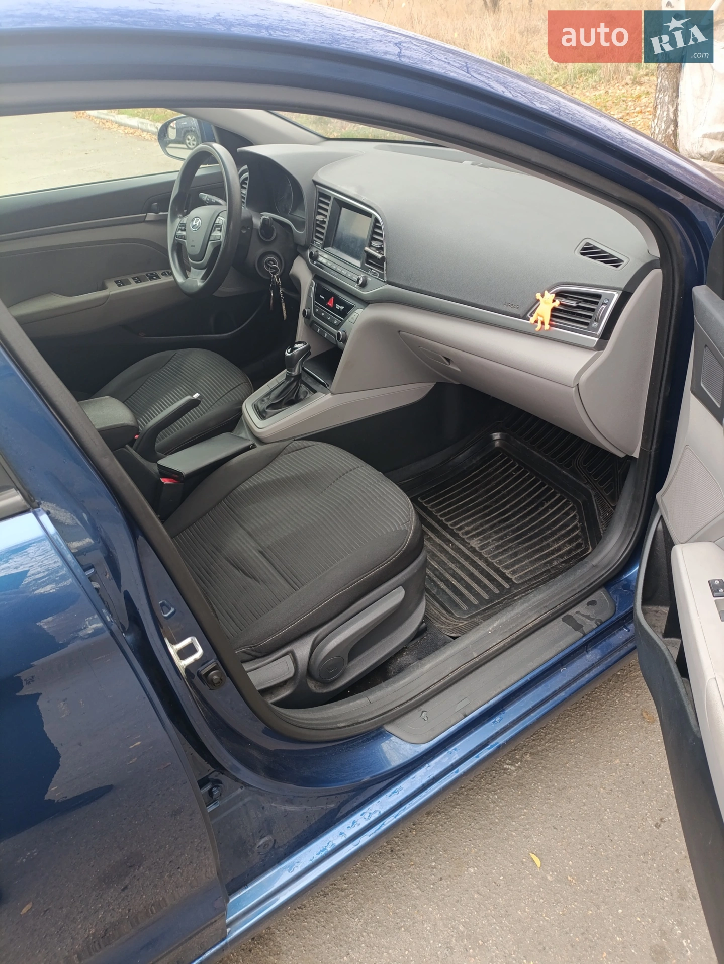 2017 Hyundai Elantra - мініатюра 11