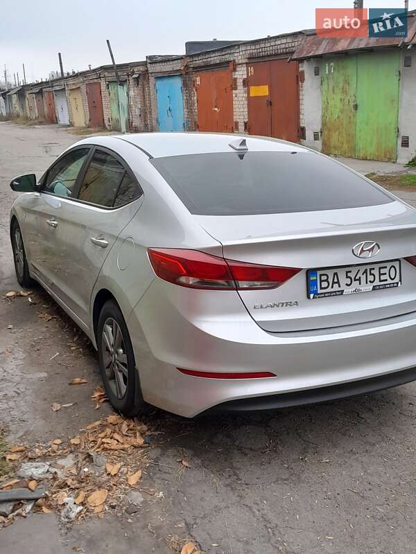 Седан Hyundai Elantra 2016 в Запорожье фото 3 Седан Hyundai Elantra 2016 в Запорожье