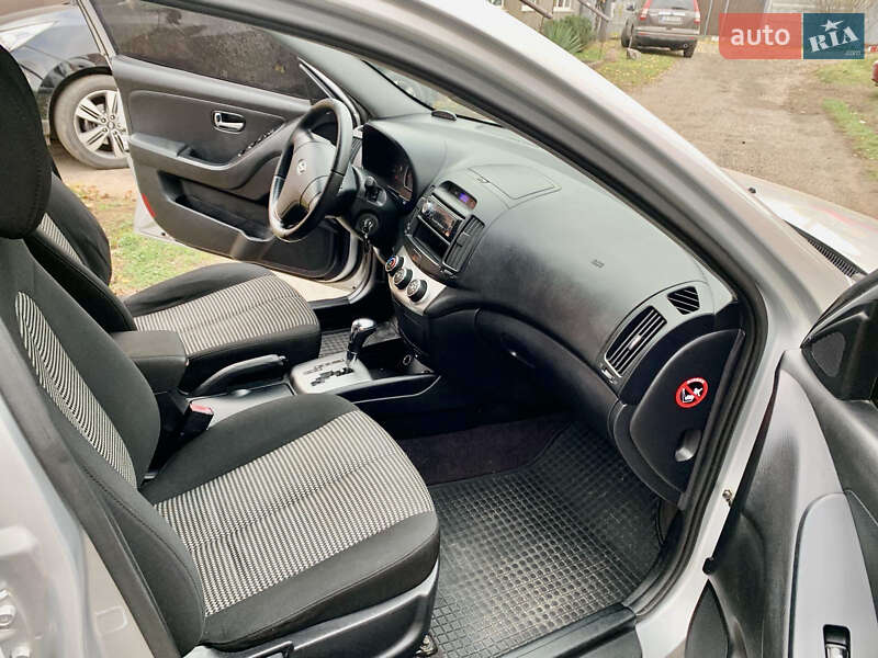 Седан Hyundai Elantra 2010 в Прилуках фото 8 Седан Hyundai Elantra 2010 в Прилуках