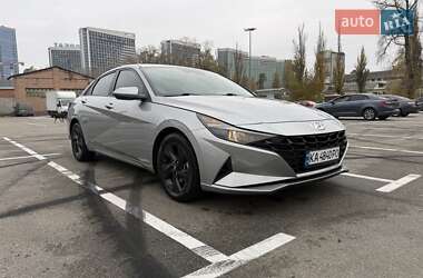 Седан Hyundai Elantra 2022 в Києві