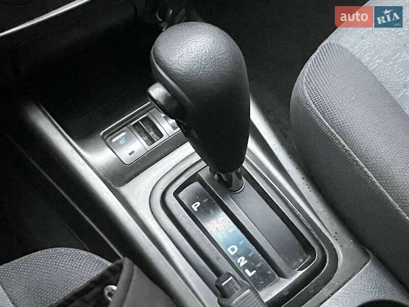 Седан Hyundai Elantra 2010 в Киеве