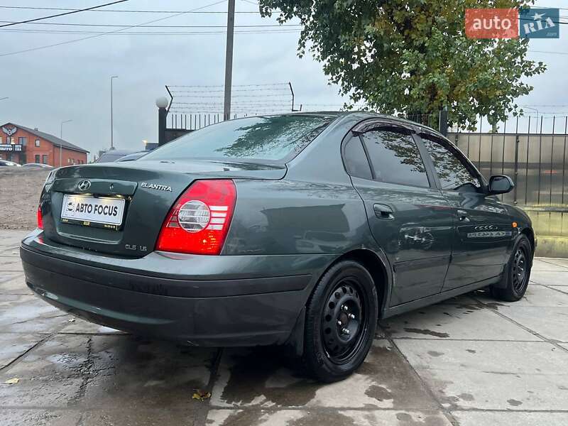 Седан Hyundai Elantra 2010 в Киеве