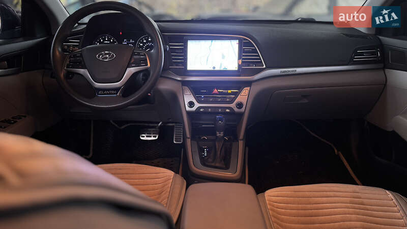 Седан Hyundai Elantra 2016 в Києві фото 7 Седан Hyundai Elantra 2016 в Києві