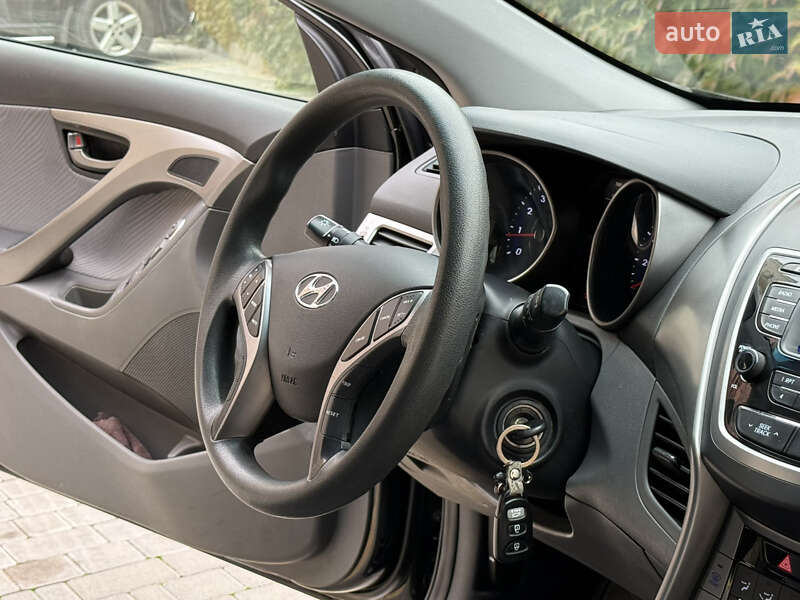 Седан Hyundai Elantra 2013 в Одессе фото 64 Седан Hyundai Elantra 2013 в Одессе