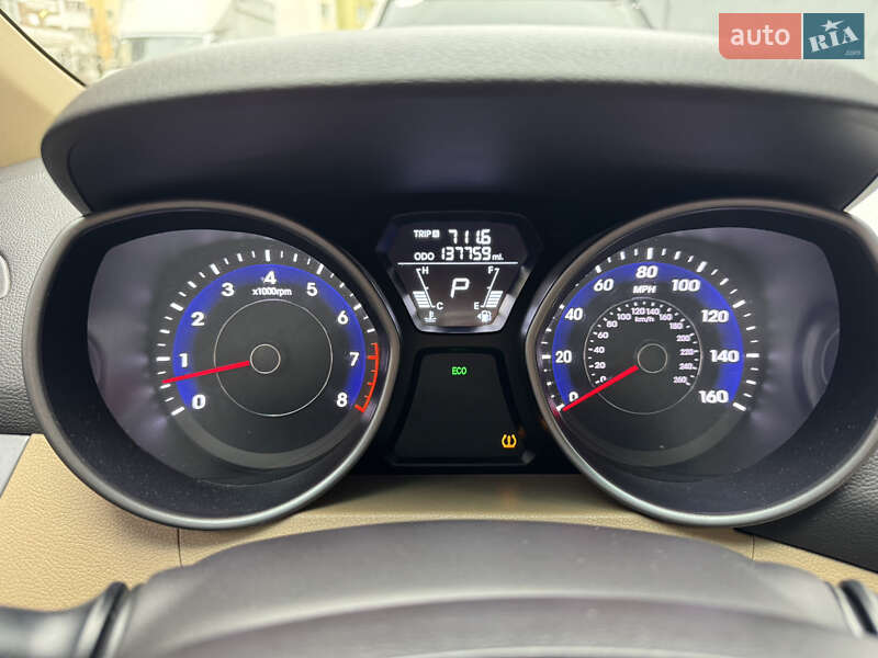 Седан Hyundai Elantra 2013 в Киеве фото 5 Седан Hyundai Elantra 2013 в Киеве