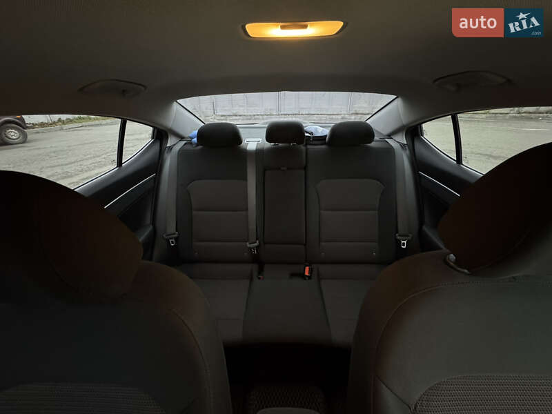 Седан Hyundai Elantra 2020 в Харькове