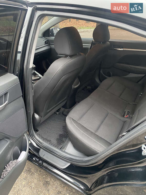 Седан Hyundai Elantra 2020 в Харькове