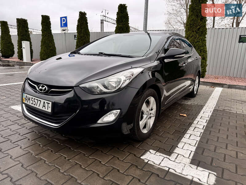 Седан Hyundai Elantra 2013 в Одесі