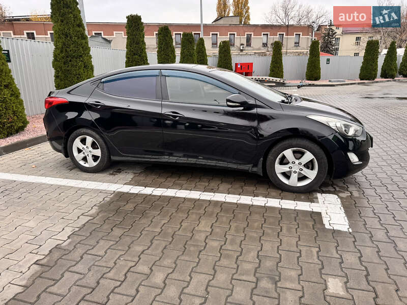 Седан Hyundai Elantra 2013 в Одесі