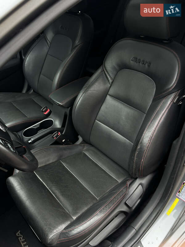 Седан Hyundai Elantra 2017 в Запорожье