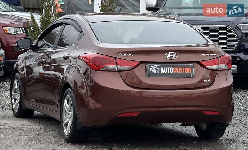 Седан Hyundai Elantra 2013 в Харкові