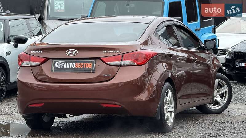 Седан Hyundai Elantra 2013 в Харкові