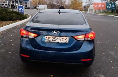 Седан Hyundai Elantra 2015 в Павлограде