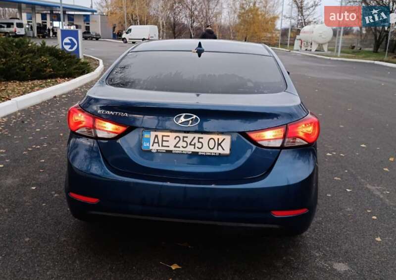 Седан Hyundai Elantra 2015 в Павлограде фото 4 Седан Hyundai Elantra 2015 в Павлограде