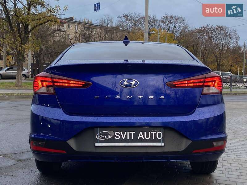 Седан Hyundai Elantra 2019 в Миколаєві