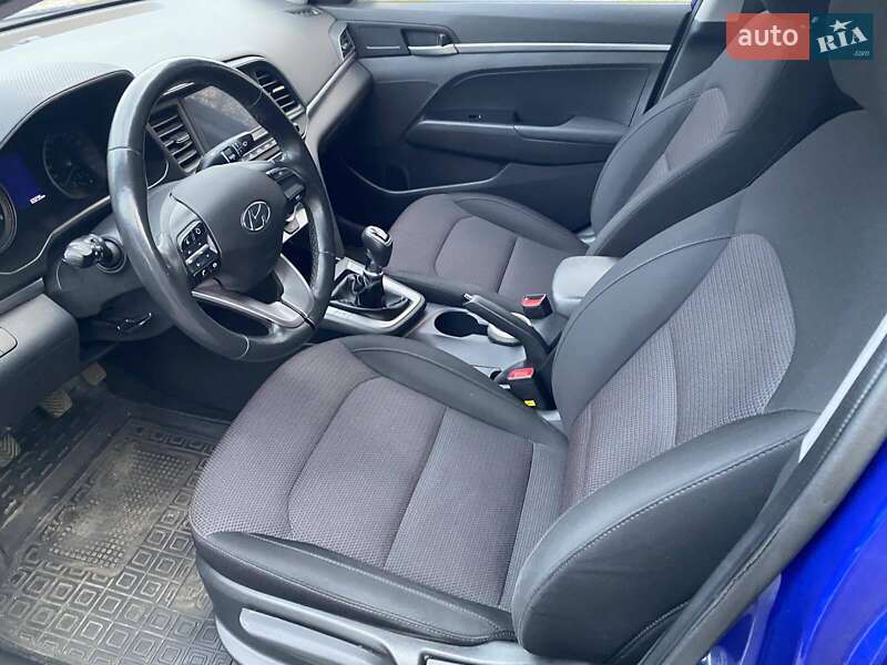Седан Hyundai Elantra 2019 в Миколаєві