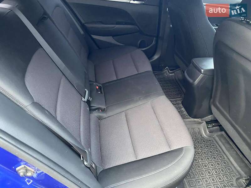 Седан Hyundai Elantra 2019 в Миколаєві