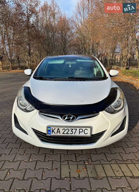 Седан Hyundai Elantra 2014 в Миргороде