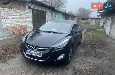 Седан Hyundai Elantra 2013 в Павлограді