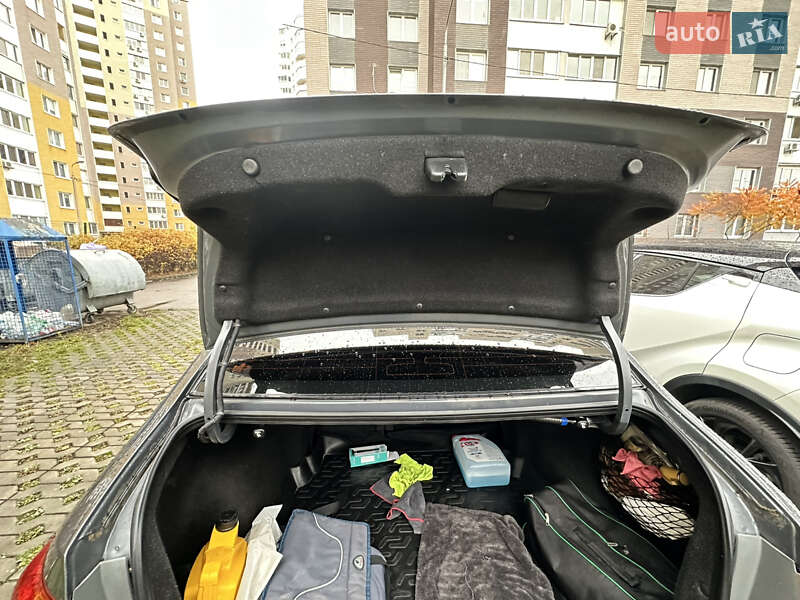 Седан Hyundai Elantra 2008 в Киеве