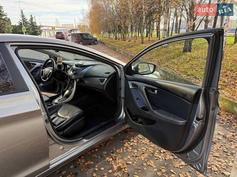 Седан Hyundai Elantra 2012 в Киеве фото 12 Седан Hyundai Elantra 2012 в Киеве