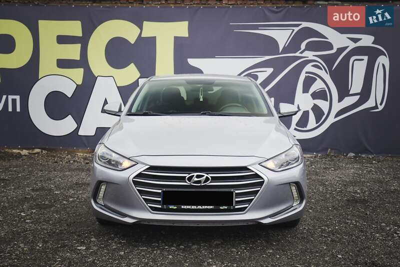 Седан Hyundai Elantra 2016 в Харкові