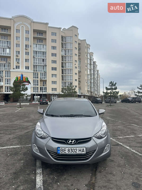 Седан Hyundai Elantra 2011 в Николаеве