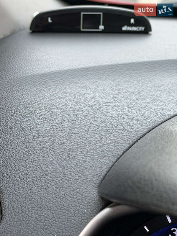 Седан Hyundai Elantra 2012 в Киеве фото 25 Седан Hyundai Elantra 2012 в Киеве