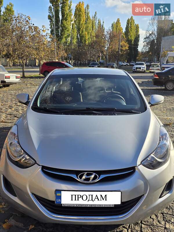 Седан Hyundai Elantra 2013 в Одессе
