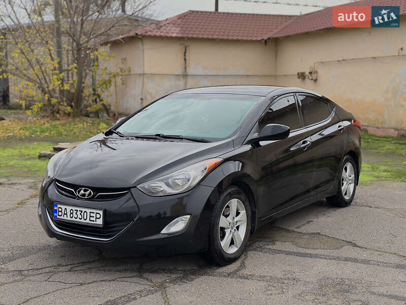 Hyundai Elantra 2012