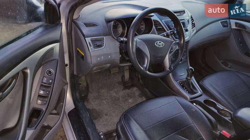 Седан Hyundai Elantra 2015 в Кагарлыке фото 7 Седан Hyundai Elantra 2015 в Кагарлыке