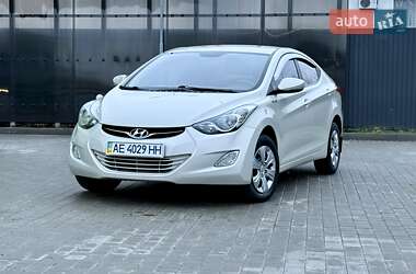 Седан Hyundai Elantra 2011 в Дніпрі
