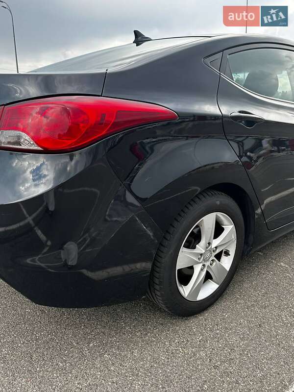 Седан Hyundai Elantra 2011 в Києві фото 12 Седан Hyundai Elantra 2011 в Києві