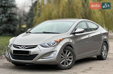 Седан Hyundai Elantra 2015 в Києві